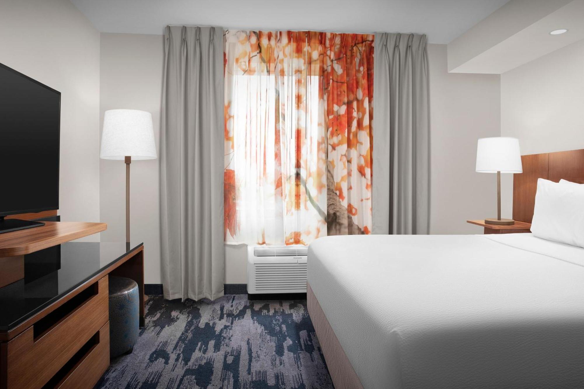 Fairfield Inn & Suites Dulles Airport Sterling Exterior photo